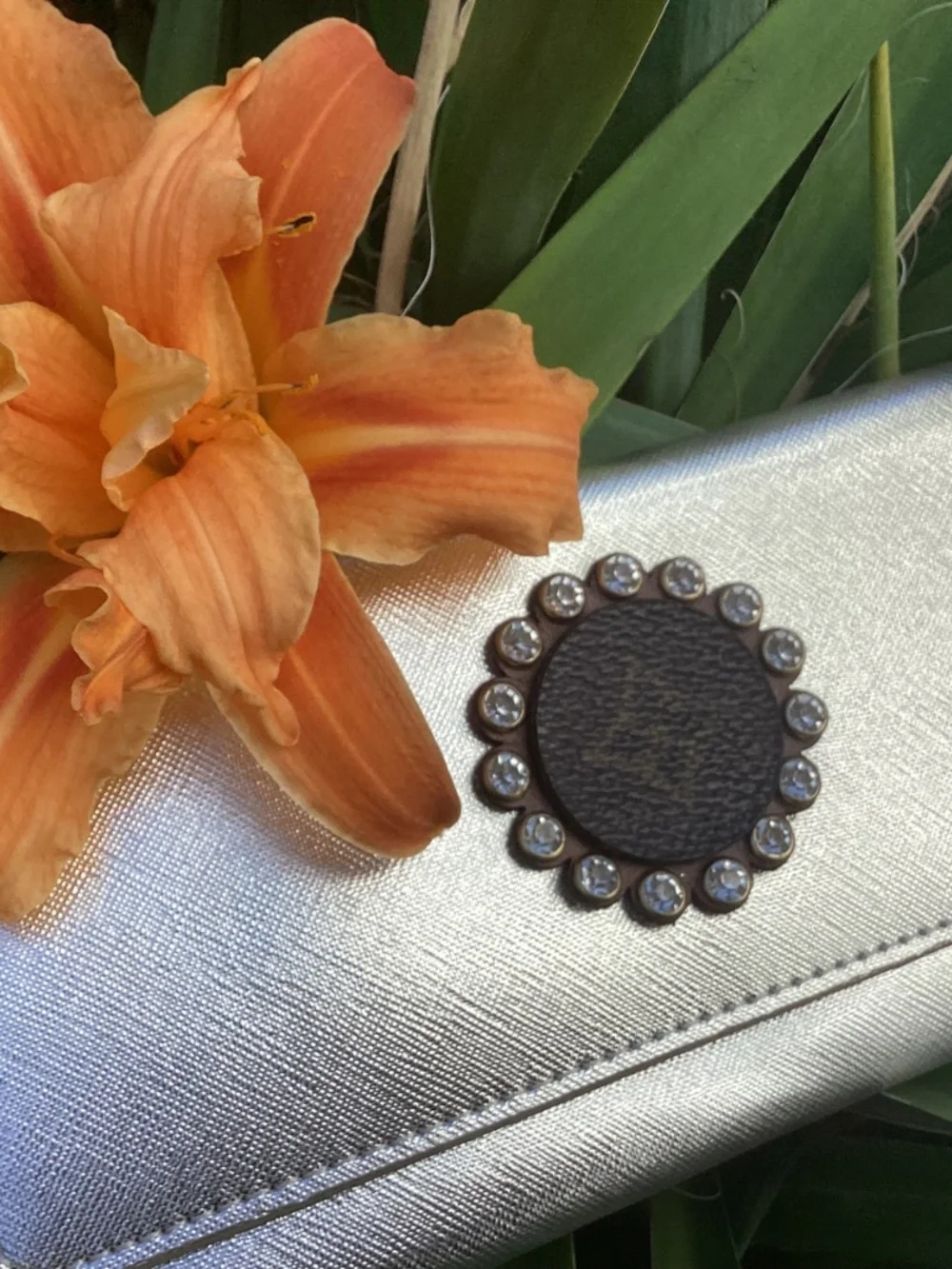 Beautiful Metallic Shine Rhinestone Checkbook Cover Card Slots Wallet🦋